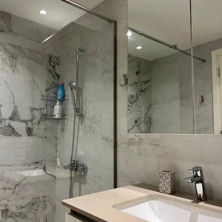Waterfront Premium Apartment Belgrade