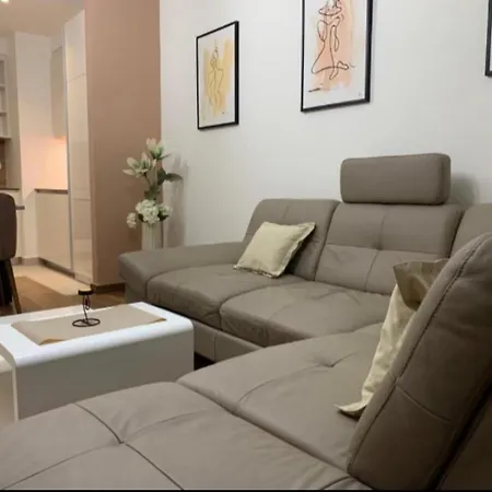 Apartment Waterfront Premium Belgrad