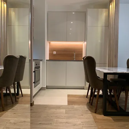 Waterfront Premium *